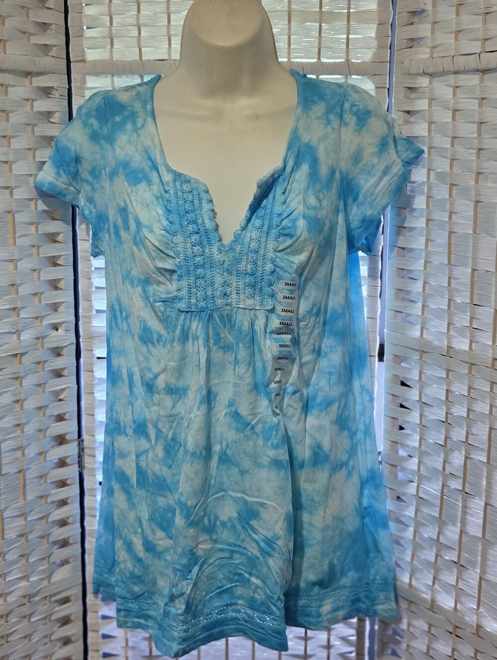 Women’s Blue Tie-Dye Short Sleeve Top